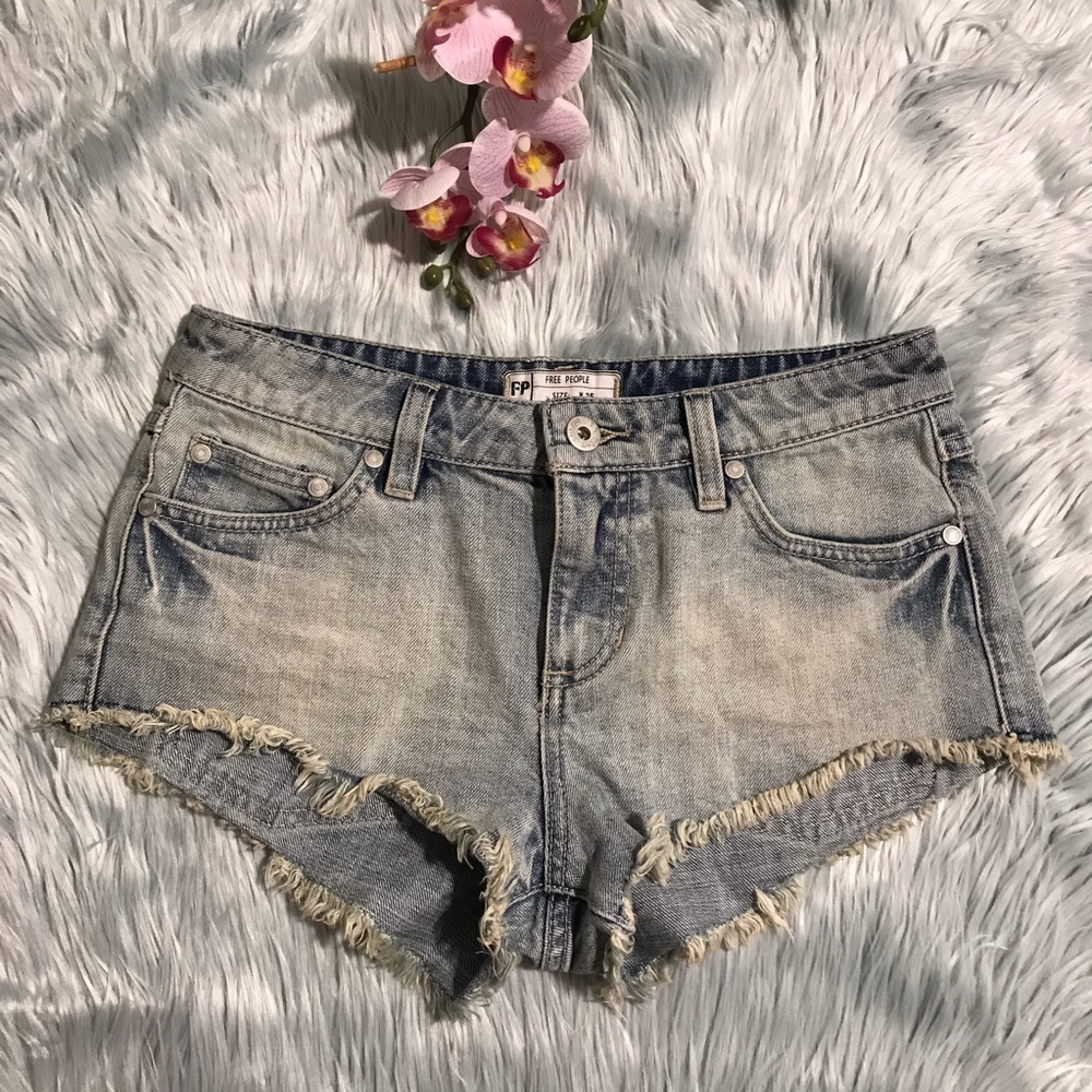 COPY - Free People mid rise shorts